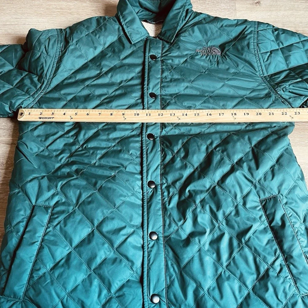 The North Face Jacket Mens Medium Green Quilted Snap Front Sherpa Lined Puffer
